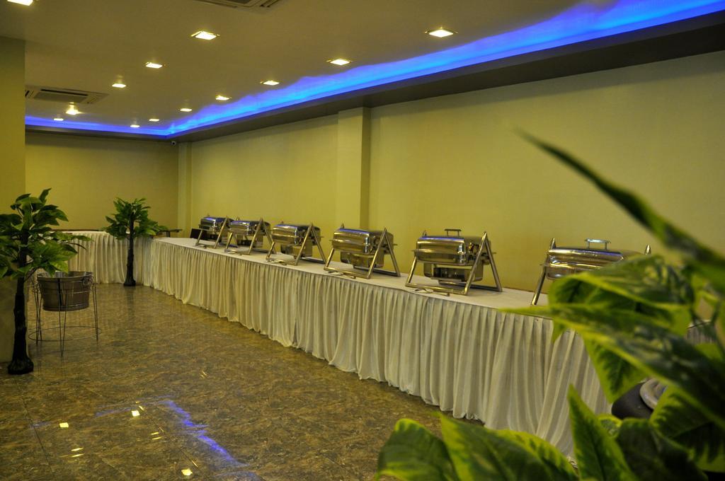 Hotel Vibhav Harsh Varanasi Eksteriør bilde
