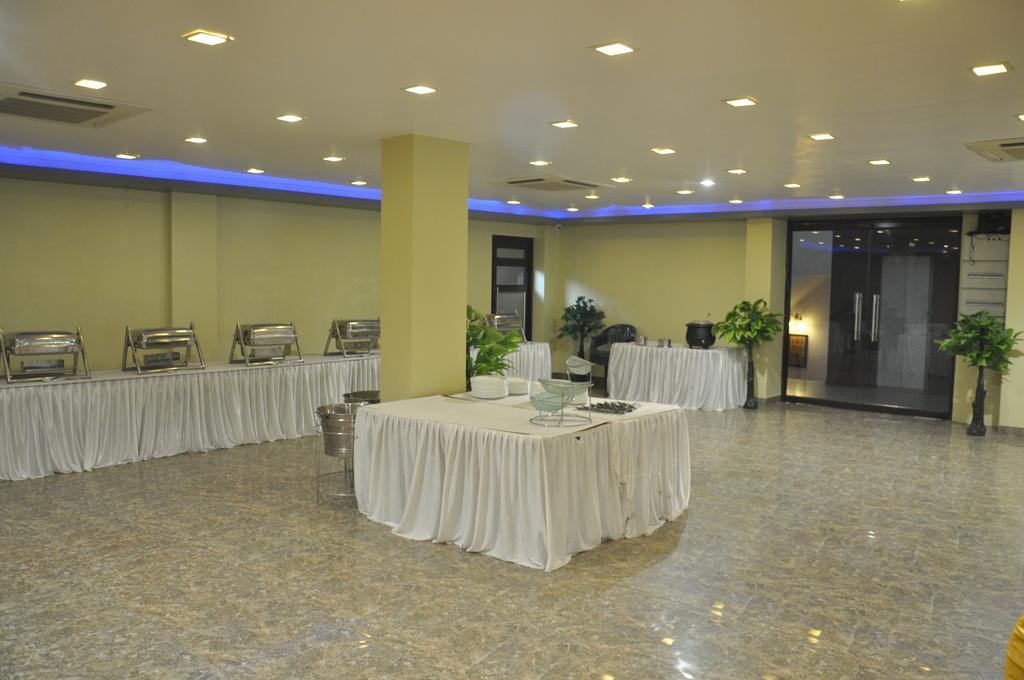 Hotel Vibhav Harsh Varanasi Eksteriør bilde