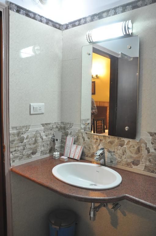 Hotel Vibhav Harsh Varanasi Eksteriør bilde