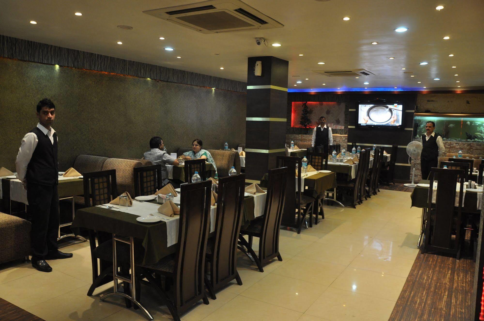 Hotel Vibhav Harsh Varanasi Eksteriør bilde