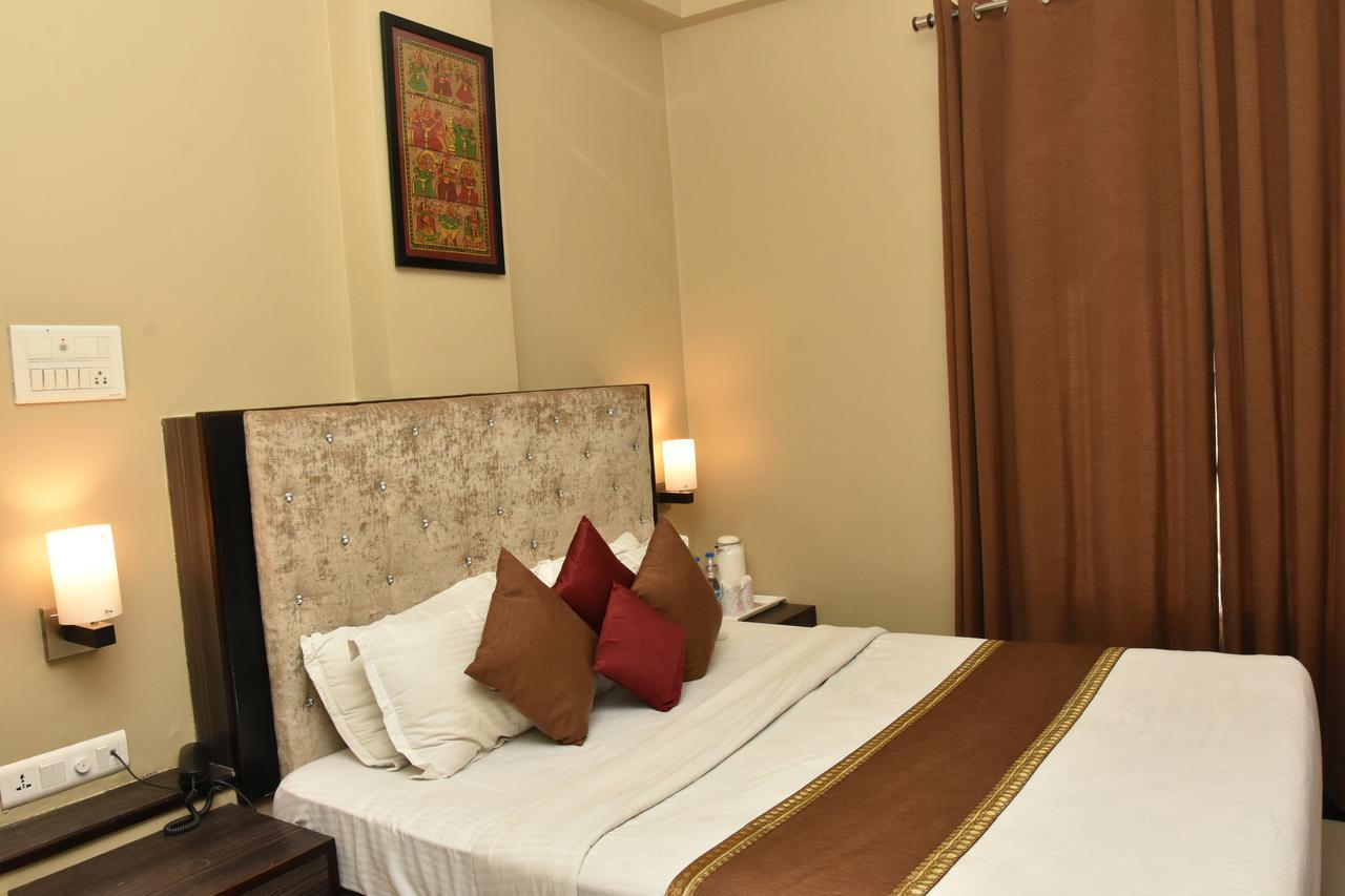 Hotel Vibhav Harsh Varanasi Eksteriør bilde