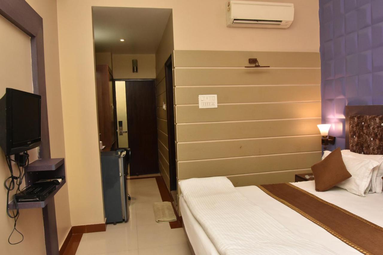 Hotel Vibhav Harsh Varanasi Eksteriør bilde